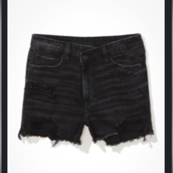 American Eagle Crossover mom jean shorts, size 10 - Picture 4 of 4